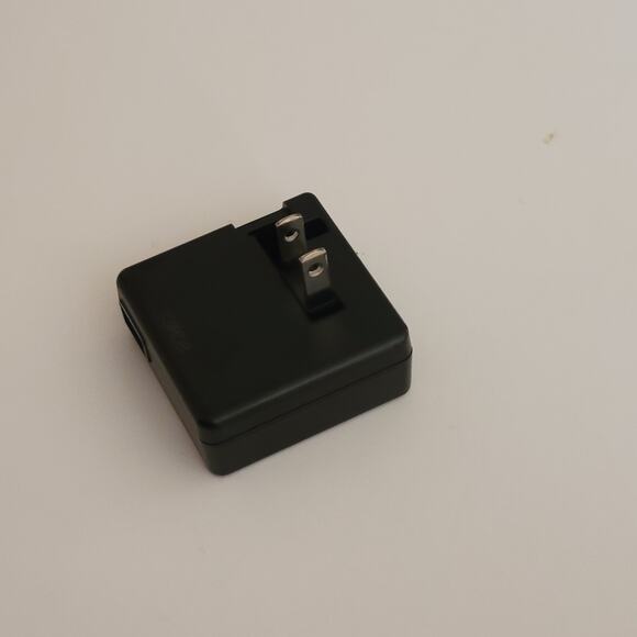 Nikon EH-70P AC Adapter Charger - Picture 1 of 11